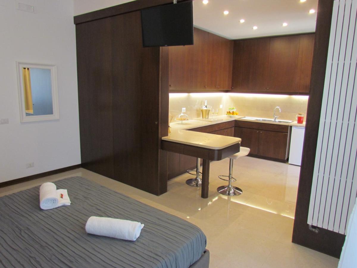 Room 56 - Le Dimore Bari Bagian luar foto