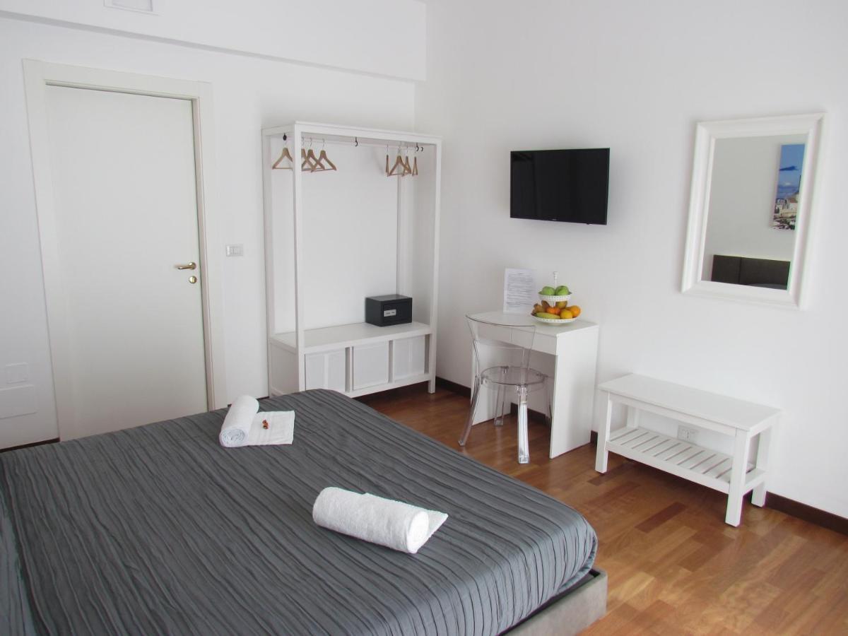 Room 56 - Le Dimore Bari Bagian luar foto