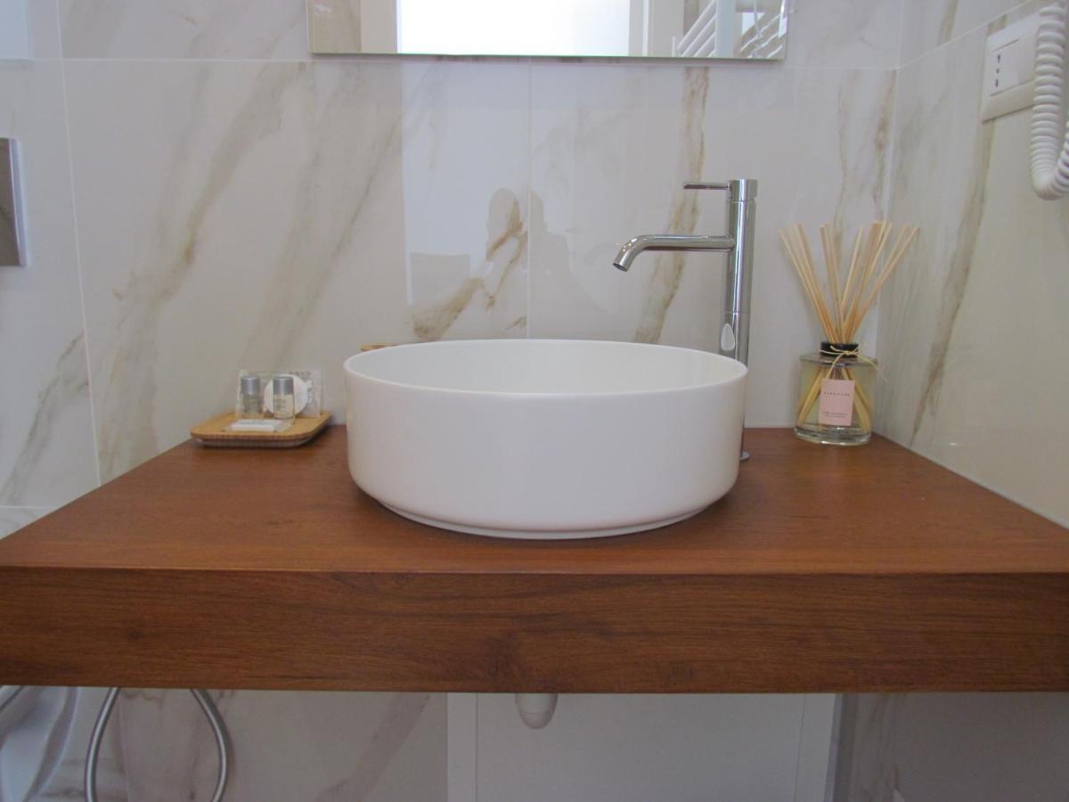 Room 56 - Le Dimore Bari Bagian luar foto